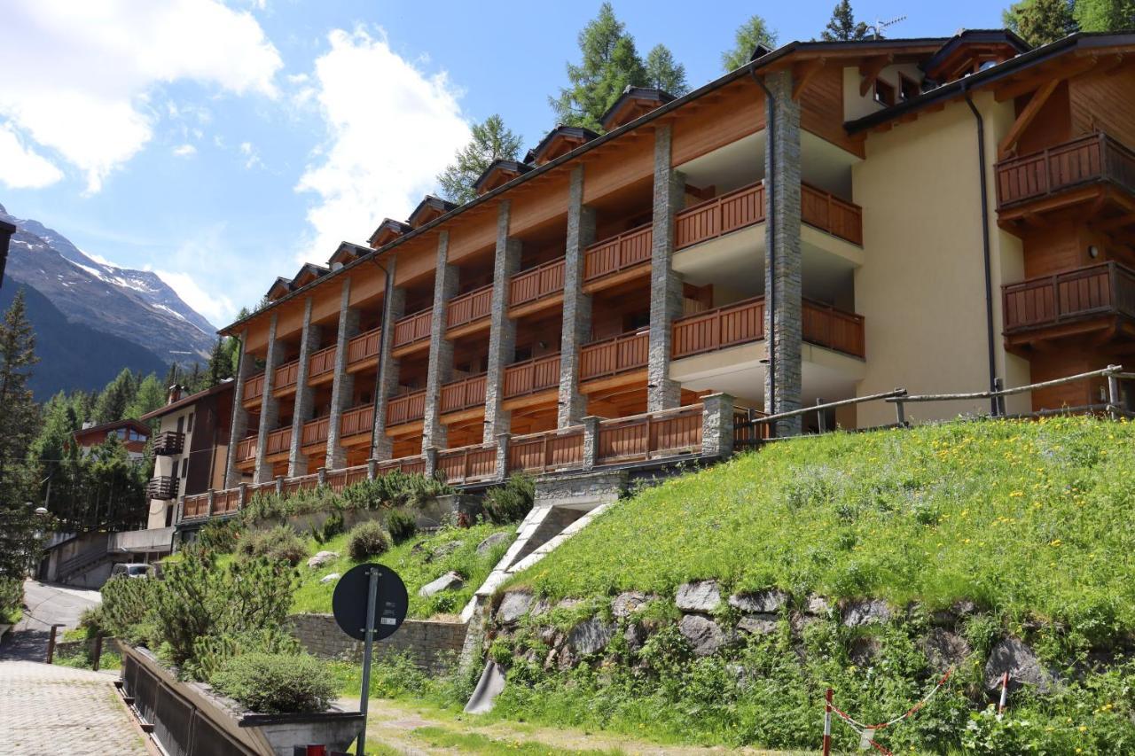 Residence Regina Delle Alpi Santa Caterina Valfurva Kültér fotó